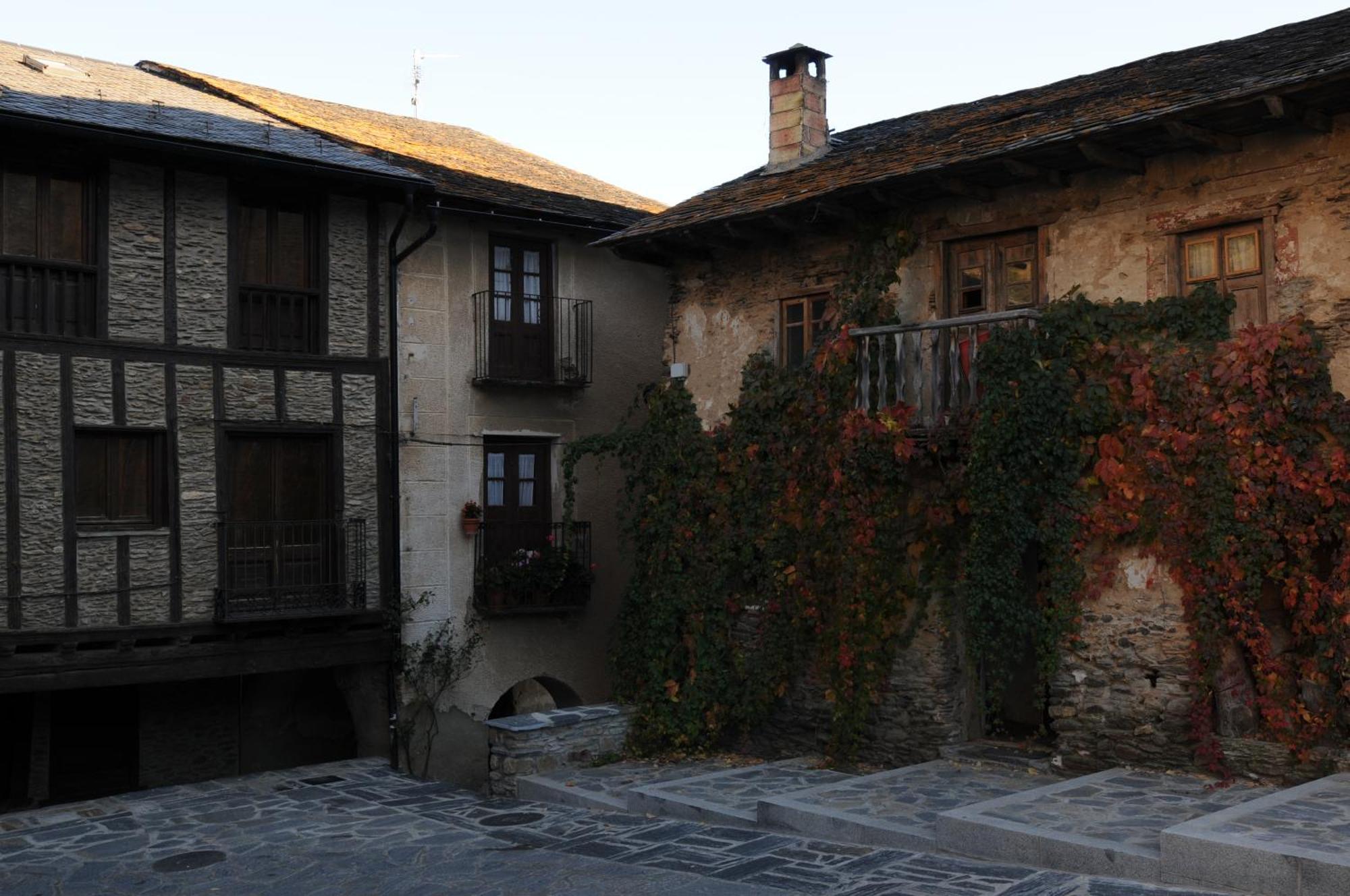 Casa Rural La Comella Tirvia Exterior foto